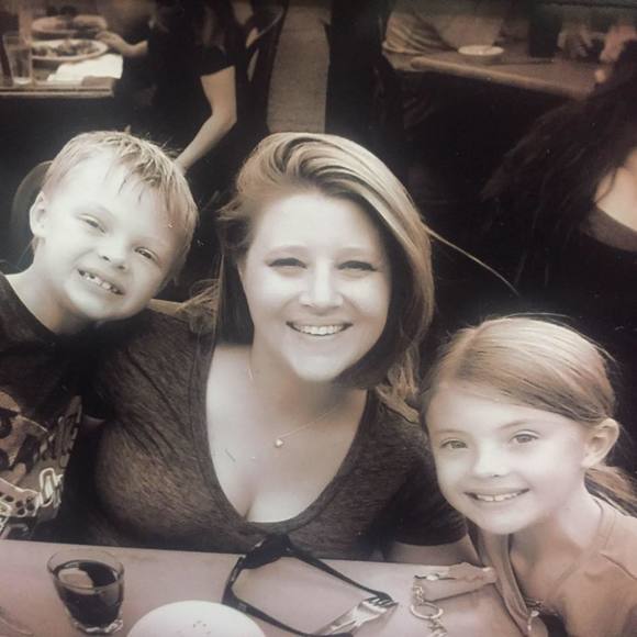 Meet your Posher, Dana - Picture 1 of 1